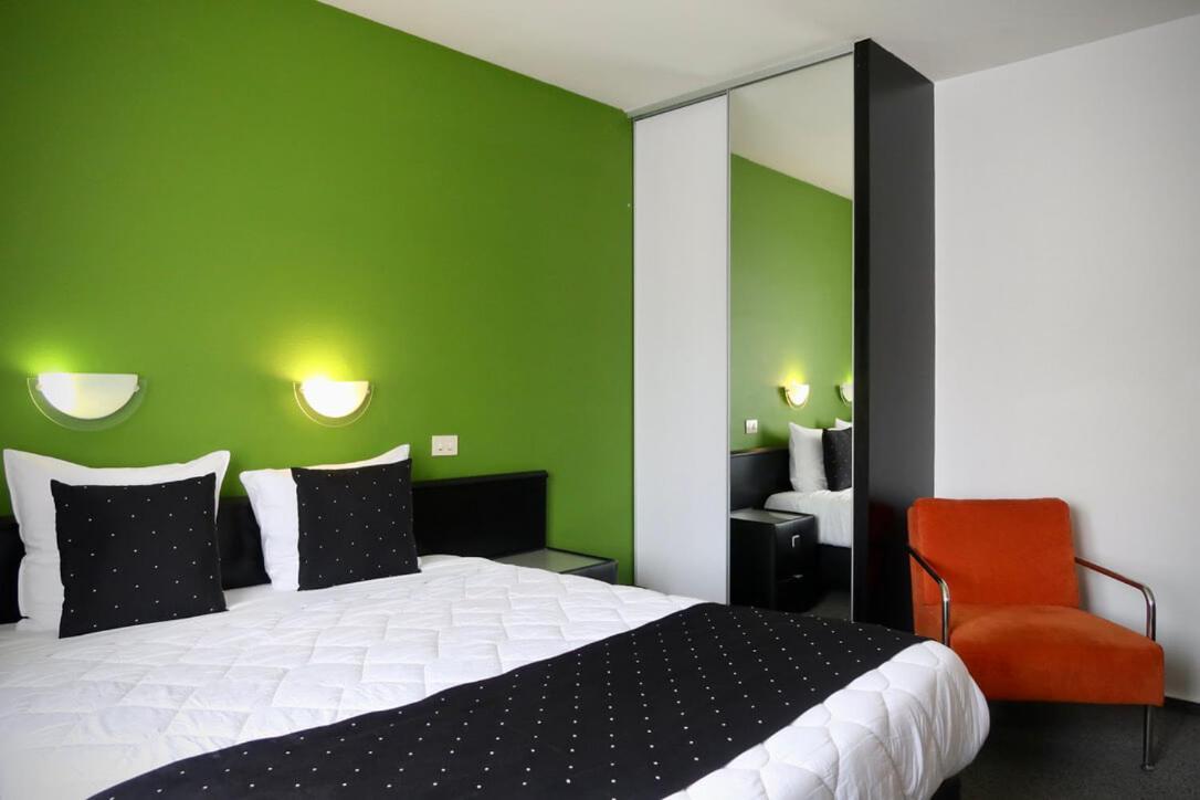 Hotel Adoma Gent Bagian luar foto